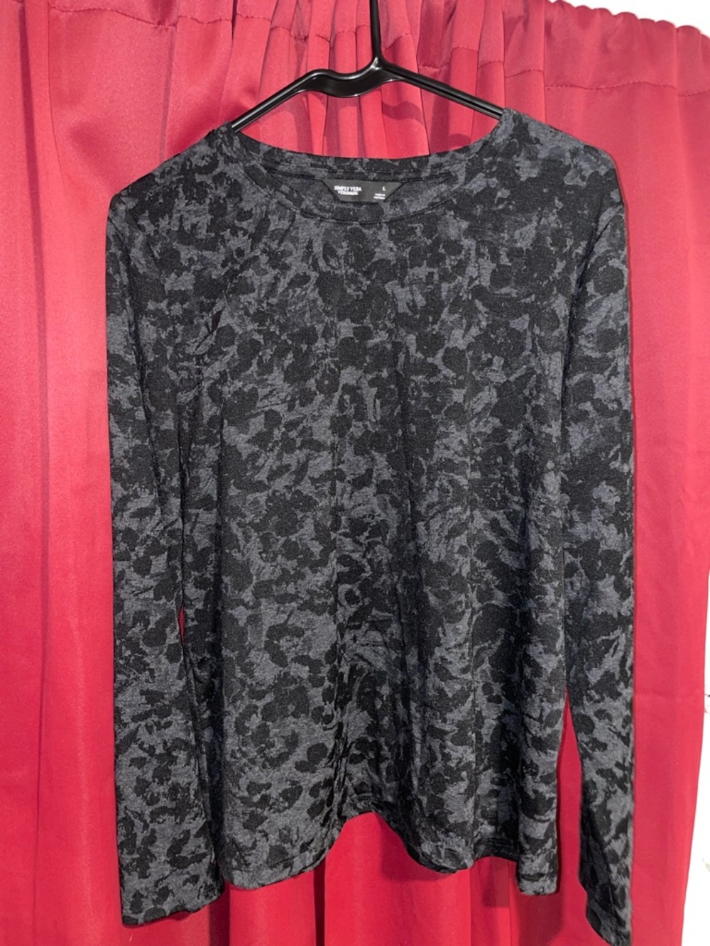 Simply Vera Wang Black Floral Longsleeve Blouse Size Large
